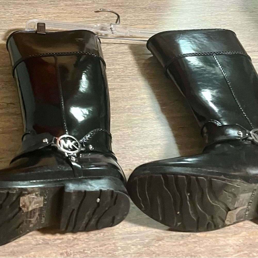 Michael Kors tall rubber boots - Picture 6 of 16